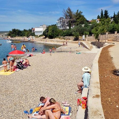 Apartments With A Parking Space Maslenica, Novigrad - 12636 Jasenice  Εξωτερικό φωτογραφία