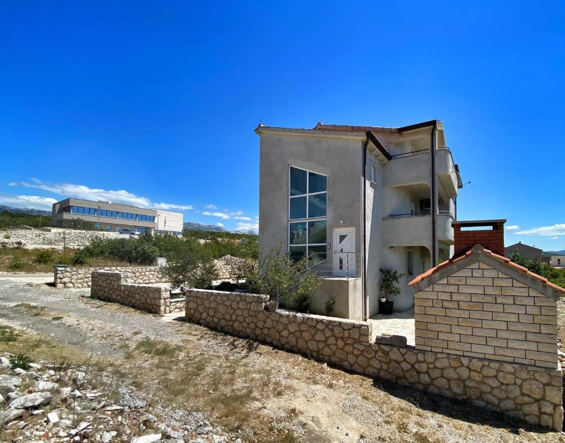 Apartments With A Parking Space Maslenica, Novigrad - 12636 Jasenice  Εξωτερικό φωτογραφία